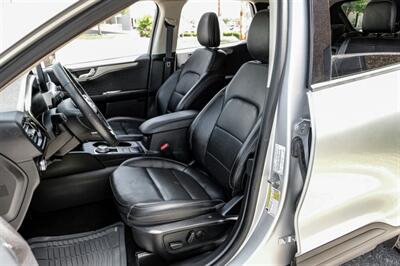 2020 Ford Escape SEL   - Photo 4 - Dallas, TX 75220