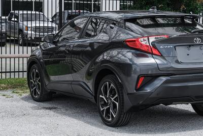 2019 Toyota C-HR LE - Photo 13 - Dallas, TX 75220