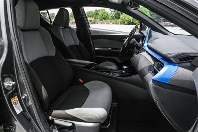 2019 Toyota C-HR LE - Photo 31 - Dallas, TX 75220