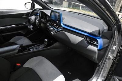 2019 Toyota C-HR LE - Photo 15 - Dallas, TX 75220