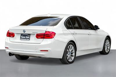 2017 BMW 320i   - Photo 8 - Dallas, TX 75220