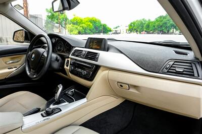 2017 BMW 320i   - Photo 11 - Dallas, TX 75220
