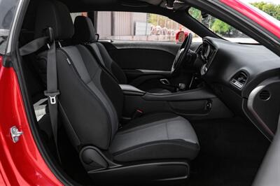 2016 Dodge Challenger SXT   - Photo 31 - Dallas, TX 75220