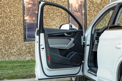 2019 Audi Q5 quattro Premium Plus 45 TFSI - Photo 36 - Dallas, TX 75220