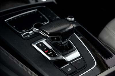 2019 Audi Q5 quattro Premium Plus 45 TFSI - Photo 23 - Dallas, TX 75220