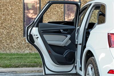 2019 Audi Q5 quattro Premium Plus 45 TFSI - Photo 39 - Dallas, TX 75220