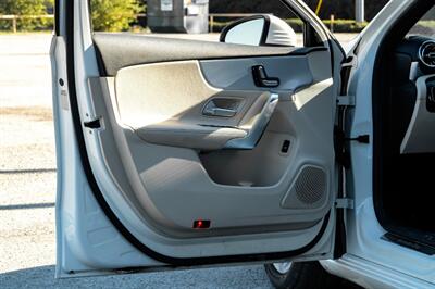 2021 Mercedes-Benz A 220   - Photo 32 - Dallas, TX 75220