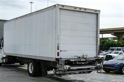 2015 Freightliner M2 106   - Photo 12 - Dallas, TX 75220