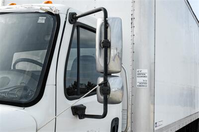 2015 Freightliner M2 106   - Photo 27 - Dallas, TX 75220