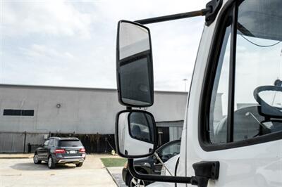 2015 Freightliner M2 106   - Photo 26 - Dallas, TX 75220