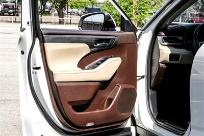 2020 Toyota Highlander Limited   - Photo 38 - Dallas, TX 75220