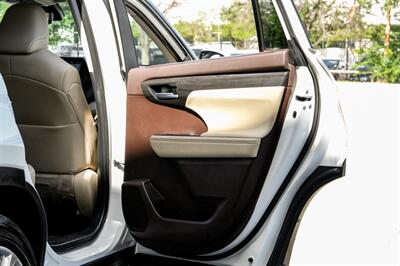 2020 Toyota Highlander Limited   - Photo 42 - Dallas, TX 75220