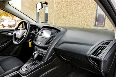 2016 Ford Focus SE   - Photo 11 - Dallas, TX 75220