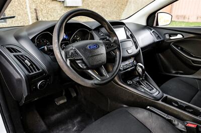 2016 Ford Focus SE   - Photo 3 - Dallas, TX 75220
