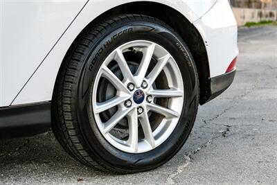 2016 Ford Focus SE   - Photo 49 - Dallas, TX 75220