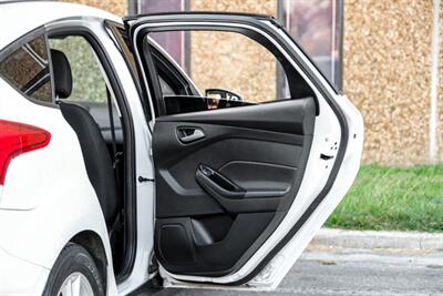 2016 Ford Focus SE   - Photo 37 - Dallas, TX 75220