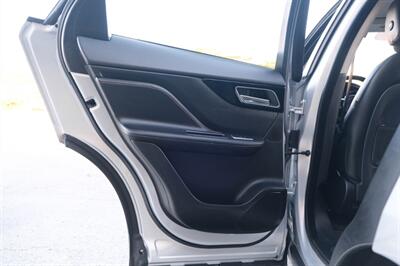 2020 Jaguar F-PACE 30t Prestige   - Photo 28 - Dallas, TX 75220