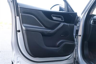 2020 Jaguar F-PACE 30t Prestige   - Photo 18 - Dallas, TX 75220