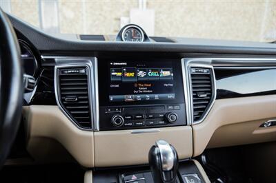 2018 Porsche Macan   - Photo 24 - Dallas, TX 75220