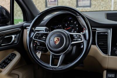 2018 Porsche Macan   - Photo 14 - Dallas, TX 75220