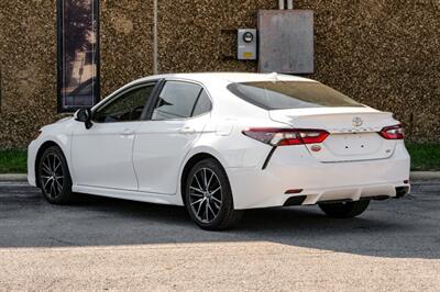 2021 Toyota Camry SE - Photo 10 - Dallas, TX 75220