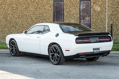2022 Dodge Challenger SXT - Photo 10 - Dallas, TX 75220