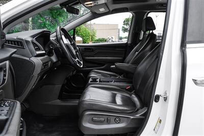 2018 Honda Odyssey Touring   - Photo 4 - Dallas, TX 75220