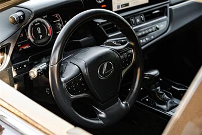 2023 Lexus ES 350   - Photo 14 - Dallas, TX 75220
