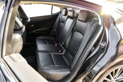 2023 Lexus ES 350   - Photo 35 - Dallas, TX 75220