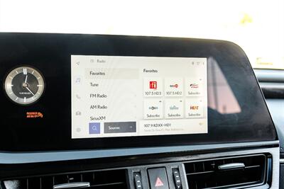 2023 Lexus ES 350   - Photo 26 - Dallas, TX 75220