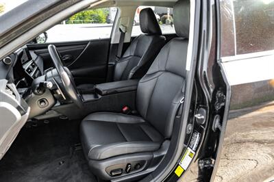 2023 Lexus ES 350   - Photo 28 - Dallas, TX 75220