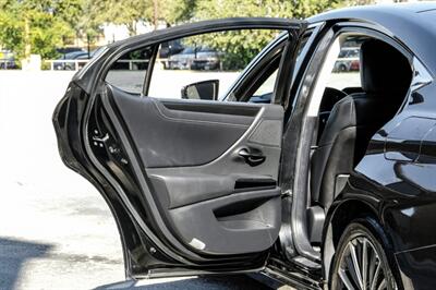 2023 Lexus ES 350   - Photo 41 - Dallas, TX 75220