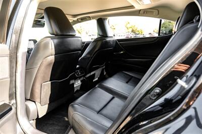 2023 Lexus ES 350   - Photo 34 - Dallas, TX 75220