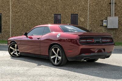 2019 Dodge Challenger R/T   - Photo 12 - Dallas, TX 75220