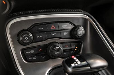 2019 Dodge Challenger R/T   - Photo 31 - Dallas, TX 75220