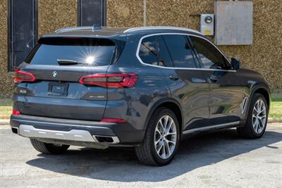 2020 BMW X5 xDrive50i - Photo 9 - Dallas, TX 75220