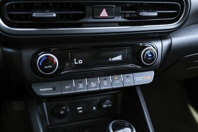 2022 Hyundai KONA Limited   - Photo 28 - Dallas, TX 75220