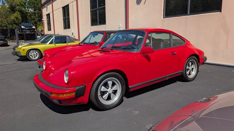 1984 Porsche 911 Carrera  