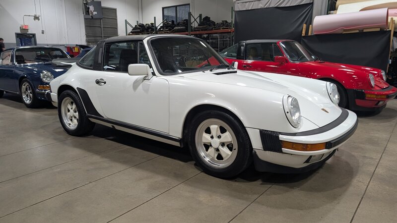 1987 Porsche 911 Carrera Targa - G50 Trans  