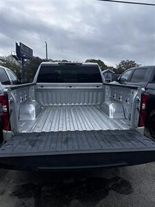 2020 Chevrolet Silverado 1500 RST   - Photo 5 - Fort Walton Beach, FL 32548