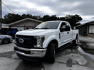 2018 Ford F-350 Super Duty XL   - Photo 12 - Fort Walton Beach, FL 32548