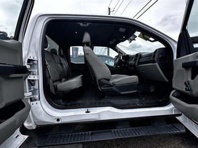 2018 Ford F-350 Super Duty XL   - Photo 6 - Fort Walton Beach, FL 32548