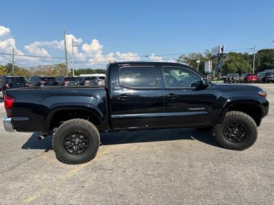 2021 Toyota Tacoma SR5 V6   - Photo 6 - Fort Walton Beach, FL 32548