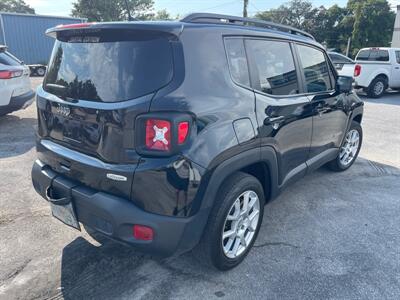 2020 Jeep Renegade Latitude   - Photo 8 - Fort Walton Beach, FL 32548