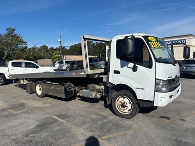 2019 HINO 195 Rollback Tow Truck   - Photo 1 - Fort Walton Beach, FL 32548