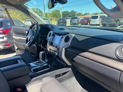 2021 Toyota Tundra SR5   - Photo 10 - Fort Walton Beach, FL 32548