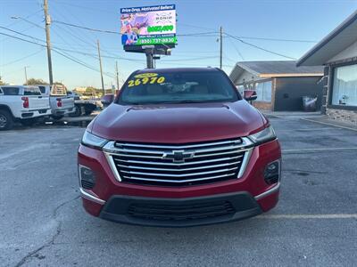 2022 Chevrolet Traverse Premier   - Photo 2 - Fort Walton Beach, FL 32548