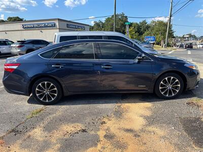 2017 Toyota Avalon Hybrid XLE Plus   - Photo 8 - Fort Walton Beach, FL 32548