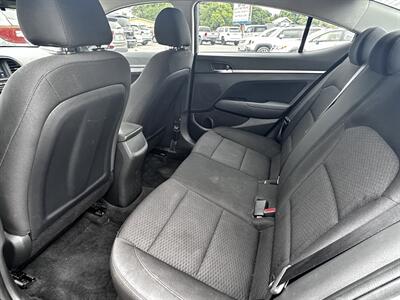 2020 Hyundai ELANTRA SEL   - Photo 4 - Fort Walton Beach, FL 32548