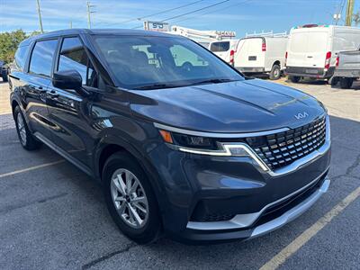 2023 Kia Carnival LX   - Photo 3 - Fort Walton Beach, FL 32548